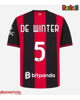 AC Milan Koni De Winter #5 Tricou Fotbal Replică 2026-27 Barbati Acasa AC Milan Koni De Winter #5 Tricou Fotbal Replică 2026-27 Barbati Acasa